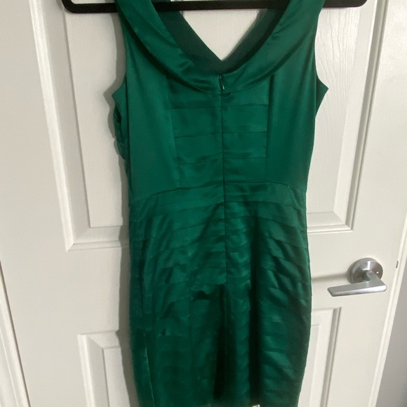 Esprit | Emerald satin body con dress | Knee length | Size 2 - Picture 5 of 8